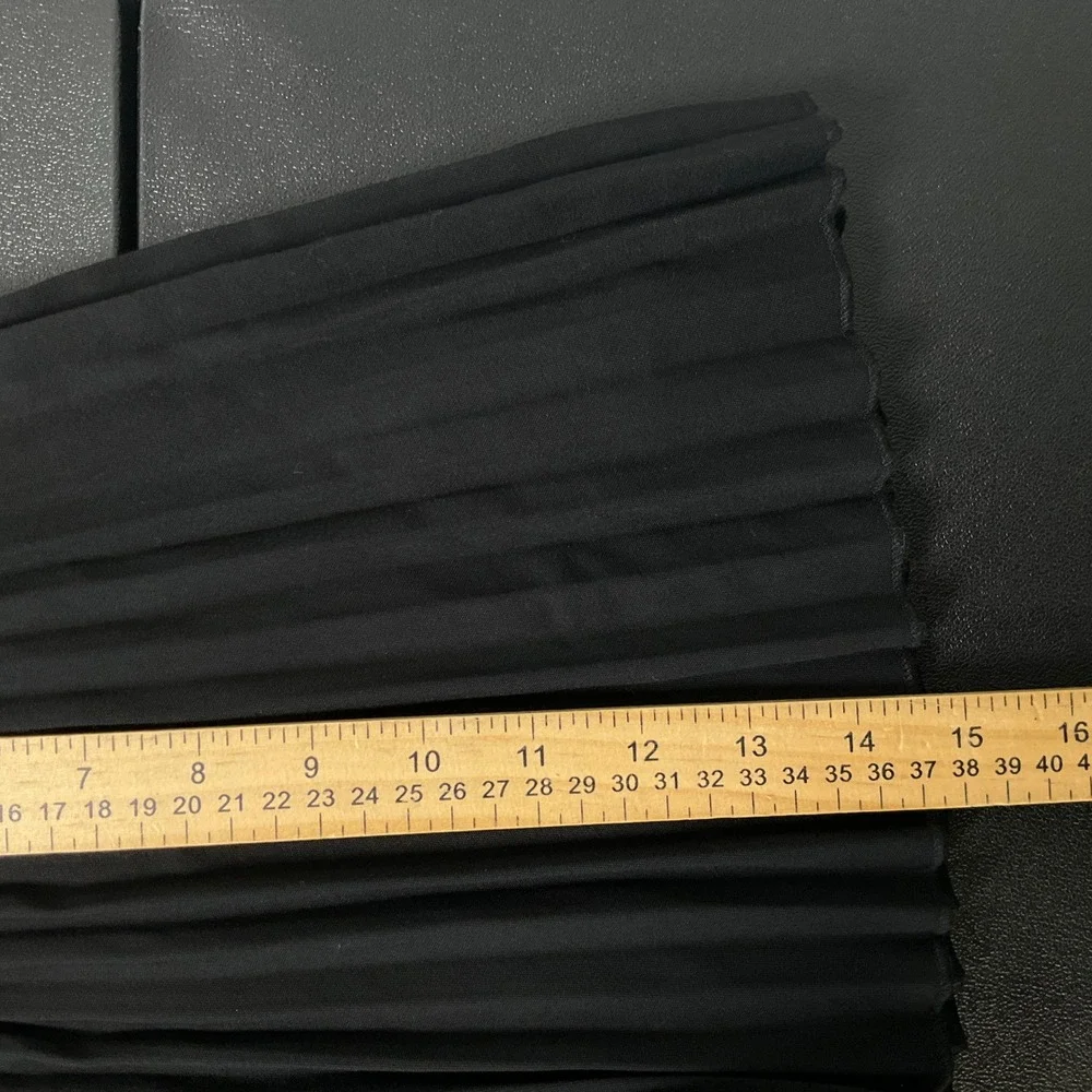 Zara Pleated Skort Women Sz S‎ Black Mini Minimalist Preppy Dark Academia